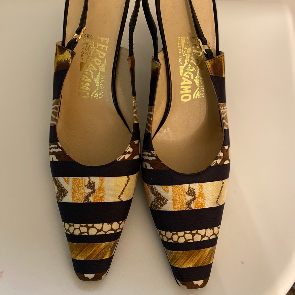 Ferragamo animal print slingback pumps. Excellent condition. 9B